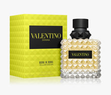 Încarcă imaginea în vizualizatorul Galerie, Valentino Born In Roma Yellow Dream Donna, Eau de Parfum, 100ml(sigilat)
