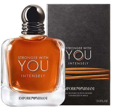 Încarcă imaginea în vizualizatorul Galerie, Armani Stronger With You Intensely – Eau de Parfum, 100ml (sigilat) - Parfumuri Trend
